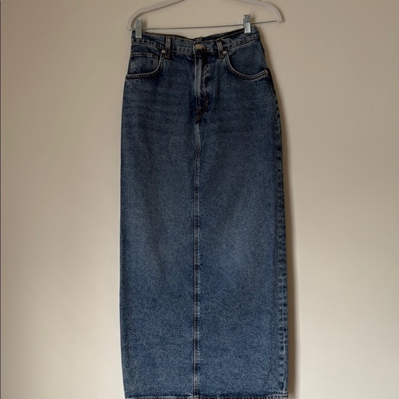 H&M Dresses & Skirts - H&M Blue Pencil Skirt with Vintage Denim Look